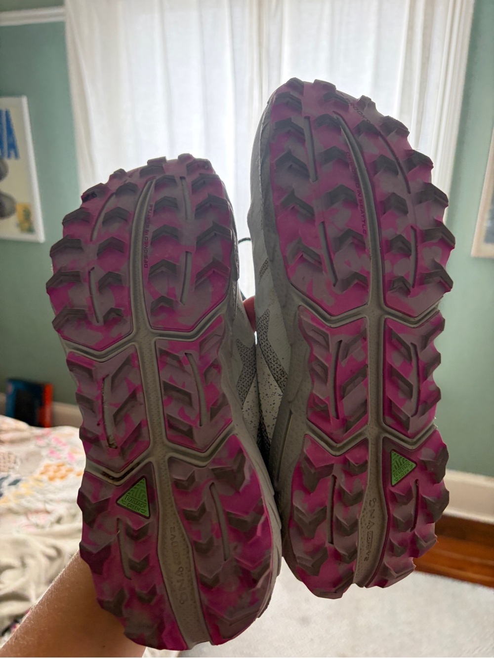 Brooks Cascadia 17 Women's Athletic Shoes in Gray and Purple - Picture 5 of 5
